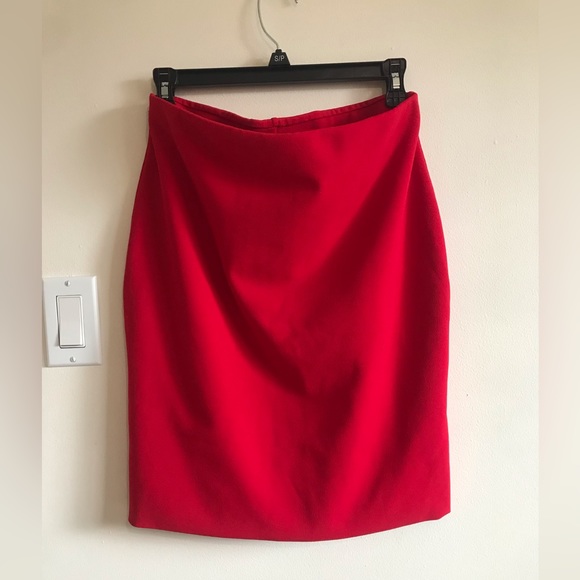 Sexy red Le Chateau pencil skirt - Picture 1 of 5